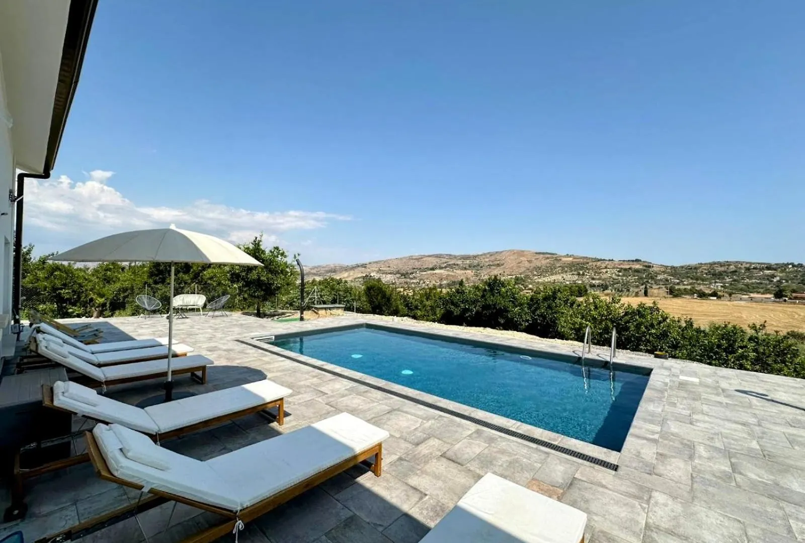 Villa Cirasa Aragona Italy